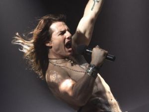 В Сети появился снимок Тома Круза в роли рок-звезды