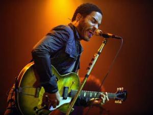 Ленни Кравиц сыграет стилиста в "Голодных играх"