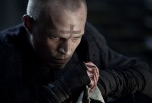 Рецензия на фильм «Пастырь»: крестом по Чёрной Шляпе