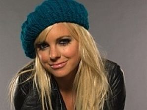 Анна Фэрис накормит Сашу Барона Коэна органической пищей