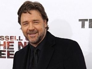 Рассел Кроу попробует себя на режиссерском поприще