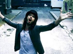 Рассел Брэнд готовится стать режиссером