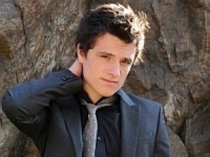 Джош Хатчерсон и Лиам Хемсворт сыграют в «Голодные игры»