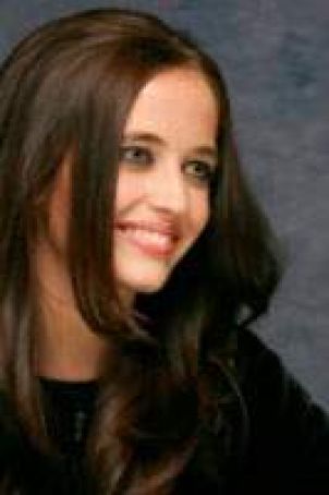 Персонаж Евы Грин в "Мрачных тенях" будет отличаться от оригинала