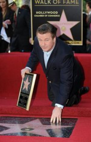 Очередная голливудская звезда досталась актеру Алеку Болдуину