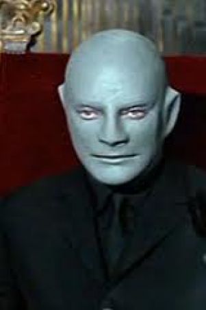 Снова экранизируют историю Фантомаса