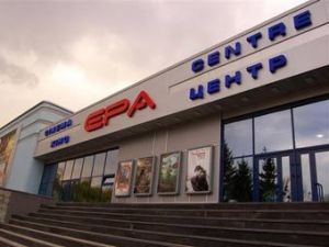 В Украине разрешат показывать кино с русским дубляжом