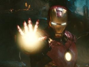 "Робин Гуд" не смог победить "Железного человека" в американском прокате