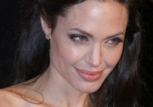 Анджелина Джоли сыграет злую фею в новом проекте студии Диснея