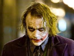 Американец в маске Джокера арестован в кинотеатре