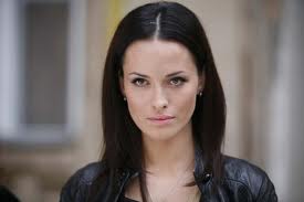 Даша Астафьева снялась в молодежной комедии «Остров везения»