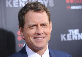 Грег Киннир станет пастором