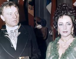 Ричард Бертон станет соседом Элизабет Тейлор на Аллее славы