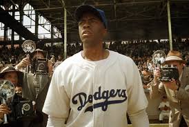 В кинопрокате США лидерство захватила бейсбольная драма «42»