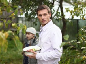 "ВайТ Медиа" объявляет о выходе в эфир телевизионного художественного фильма "Яблоневый сад"