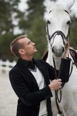 Вторым "Холостяком" стал принц Френсис Метью