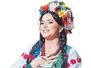 «Призрак оперы» превратил звезд в певцов!