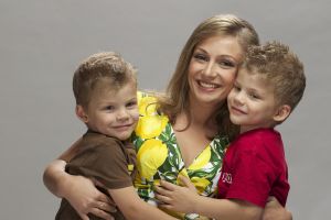 Названы имена героинь проекта «Холостячка» на канале "1+1"