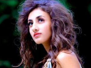 Участница "Голоса страны" снимает дебютный клип