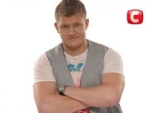 Переможець "Х-фактора" подарував коханій казку