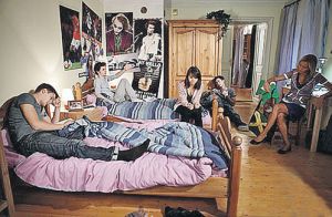 Продолжение каких популярных молодежных сериалов мы увидим в новом сезоне?