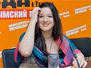 Участница проекта «Голос країни» Севиль Меметова: «Руслану люблю как маму!»