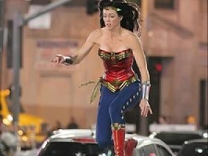 Костюм Чудо-женщины поменяли по просьбам поклонников