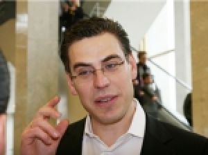 Дмитрий Дюжев стал гостем программы "Сто вопросов взрослому"