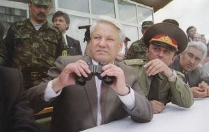 Фильм о первом Президенте России по видеозаписям из его семейного архива