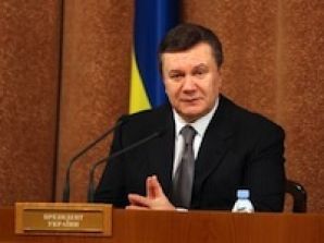 Янукович запретил телеканалам скрывать свой логотип во время рекламы