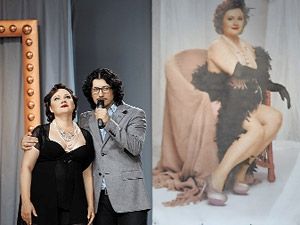 Ведущий нового шоу «Оголена красуня» Ильяс Сахтара поможет женщинам избавиться от комплексов