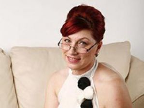 Москвичка подала в суд на ведущую передачи "Давай поженимся!"