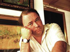 ТВЦ объяснил снятие с эфира программы Караулова про Лужкова