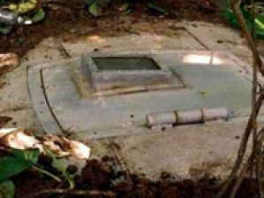 Фанаты "Остаться в живых" купили дверь от таинственного бункера