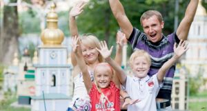 Первые участники проекта "Семейный размер" пакуют чемоданы!