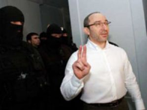 В шоу "Без мандата"  украинские политики пройдут сквозь  испытание всеми бытовыми проблемами