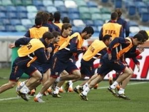 Чемпионы Европы начинают борьбу на ЧМ-2010