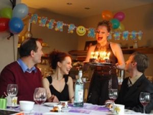 Съемки новых серий комедийного сериала "6 кадров"