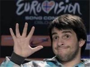 Петр Налич украл песню у сериала "Элен и ребята"?