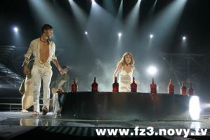 "Фабрика. Суперфинал": Связанная Ефросинина и трио имени Майкла Джексона