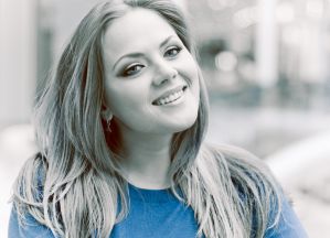 Ведущая «Фермера» Ирина Борисюк сразится с финалисткой «Х-фактора» Марией Рак