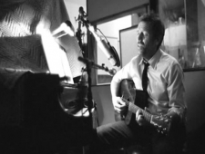 Доктор Хаус споет на канале «Мега»