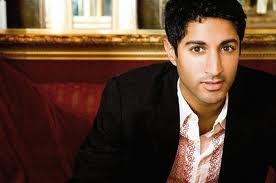 Молик Панчоли не вернется в "Уитни" 