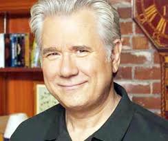 Лауреат премии "Эмми" сыграет в сериале "Почти человек"