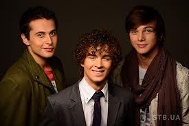 «У нас открылось второе дыхание, ведь зрители наконец-то нам поверили», - солист группы «D-версия» Данил Клягин