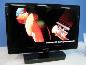 Samsung создала 19-дюймовый OLED-телевизор печатным методом