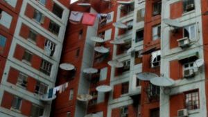 Кому в Туркмении мешают спутниковые антенны?