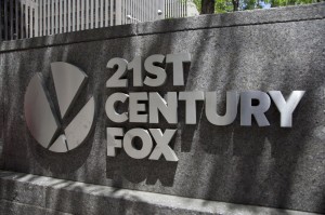 Comcast вышел из борьбы за активы 21st Century Fox, уступив право покупки Disney Comcast вышел из борьбы за активы 21st Century Fox, уступив право покупки Disney