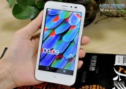 4,5-дюймовый смартфон KOMI V1 по цене $ 65