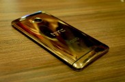 Goldgenie начала продажи золотого HTC One M8